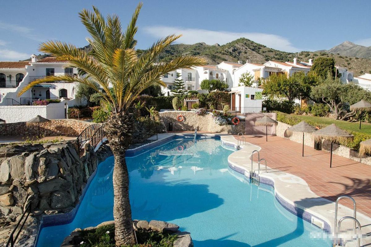Apartamento Capistrano Village Нерха Экстерьер фото
